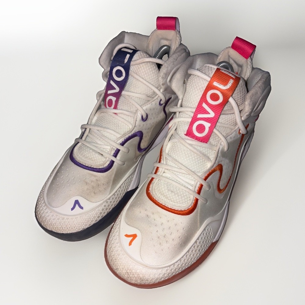 Avoli Mid volleyball shoes in the "Sunrise Sunset" colorway US Women's 10